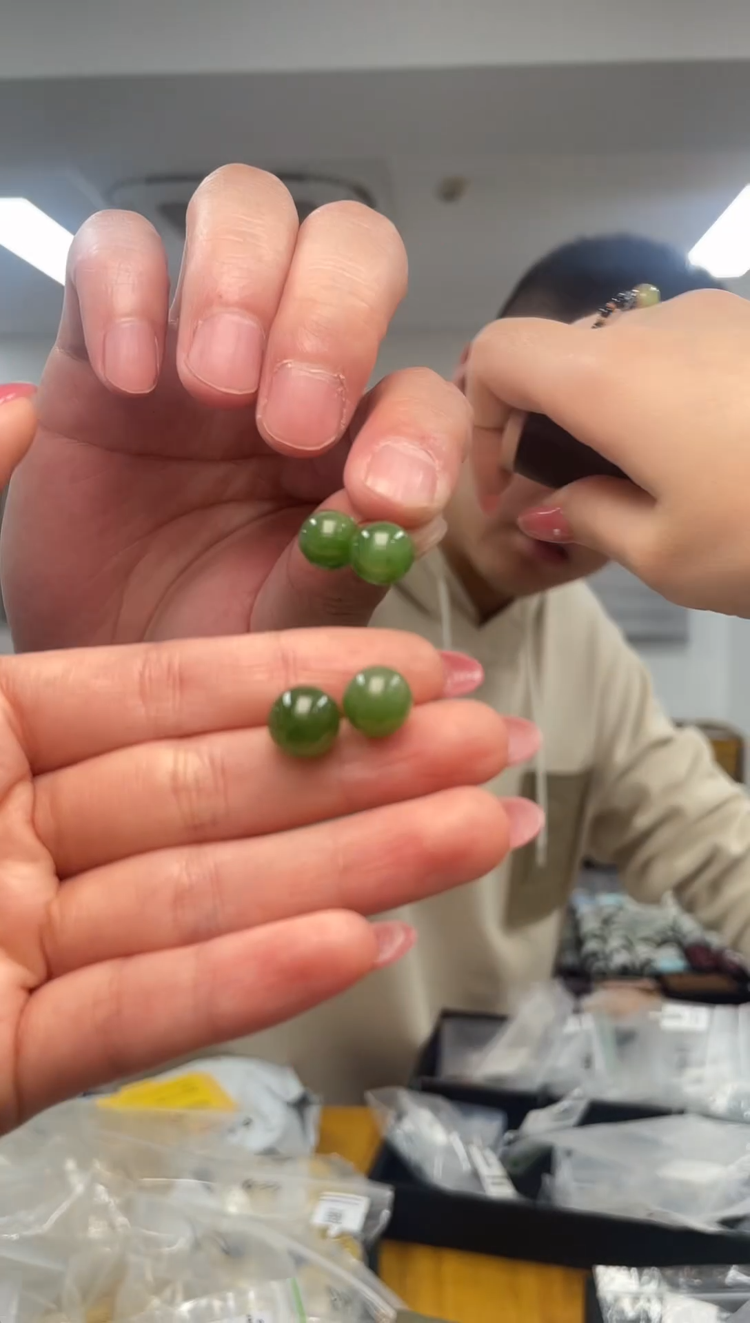 18K金镶嵌和田玉耳饰（多样性发一件）