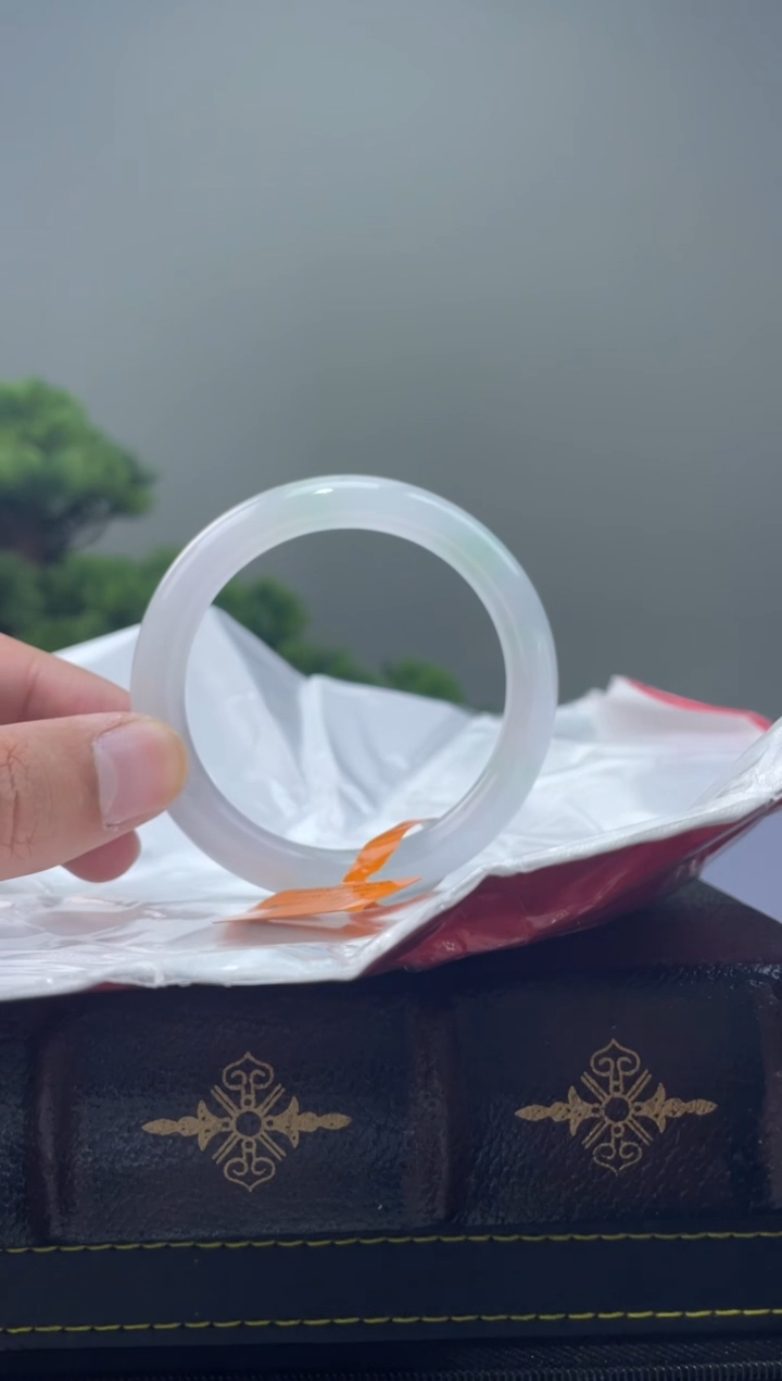 【闪购商品】翡翠手镯未镶嵌手镯13