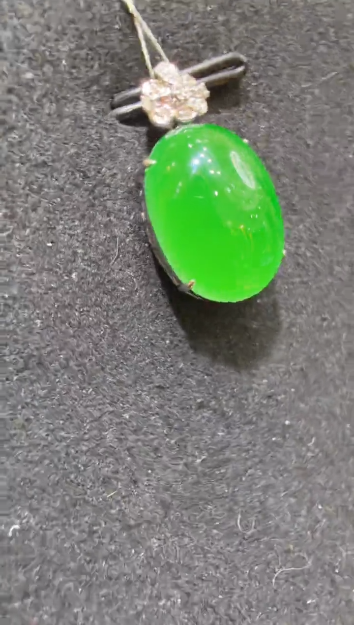 吊坠(不含链)18K金镶嵌翡翠多样性团购发一件