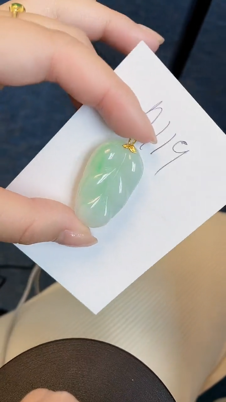 【闪购商品】翡翠颈饰18K金镶嵌00000000