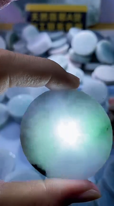 翡翠未镶嵌颈饰翡翠784