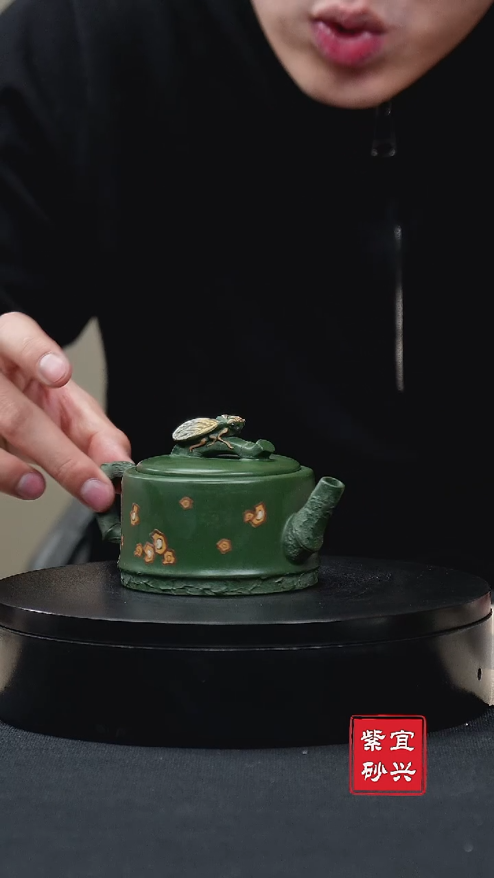 【闪购商品】紫砂茶壶041民国绿雕塑花器手工紫砂壶