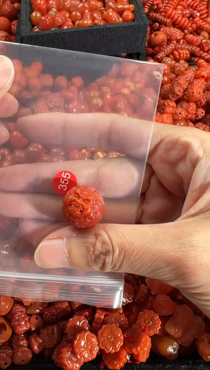 【闪购商品】南红玛瑙颈饰未镶嵌1