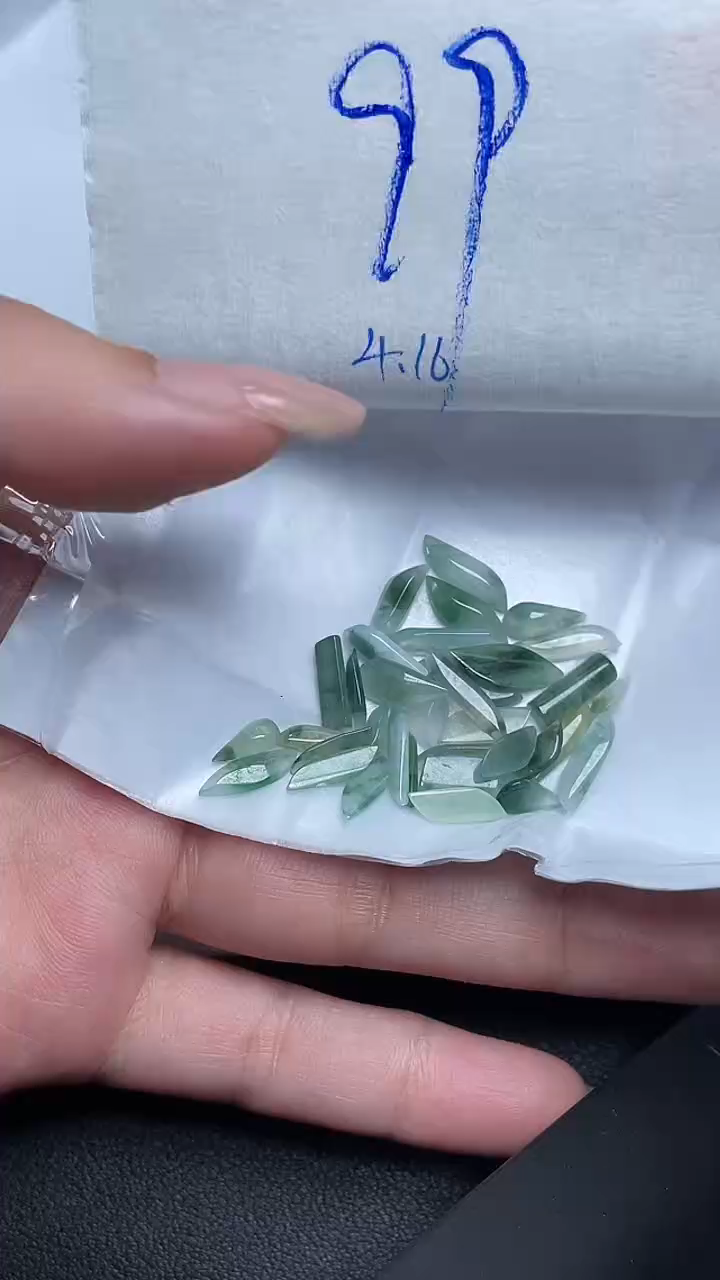 翡翠裸石未镶嵌A货109