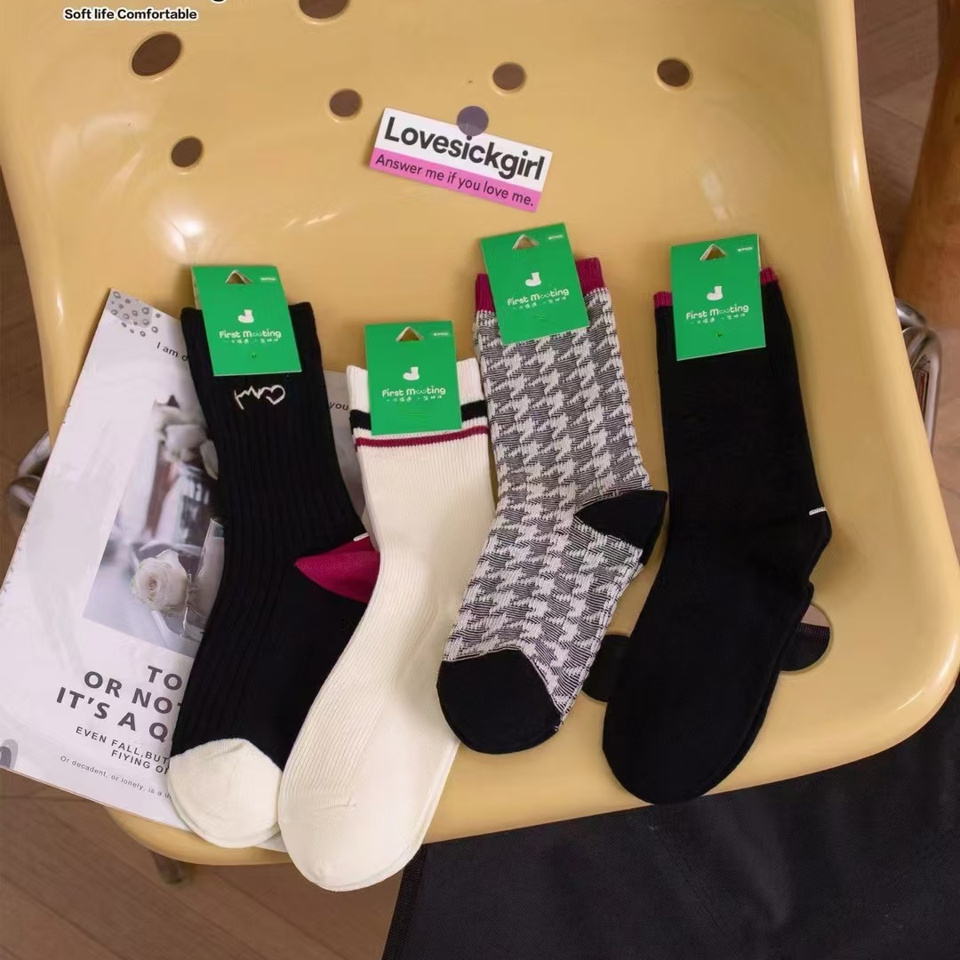 4双-【千鸟格】-双针女高筒时尚棉袜