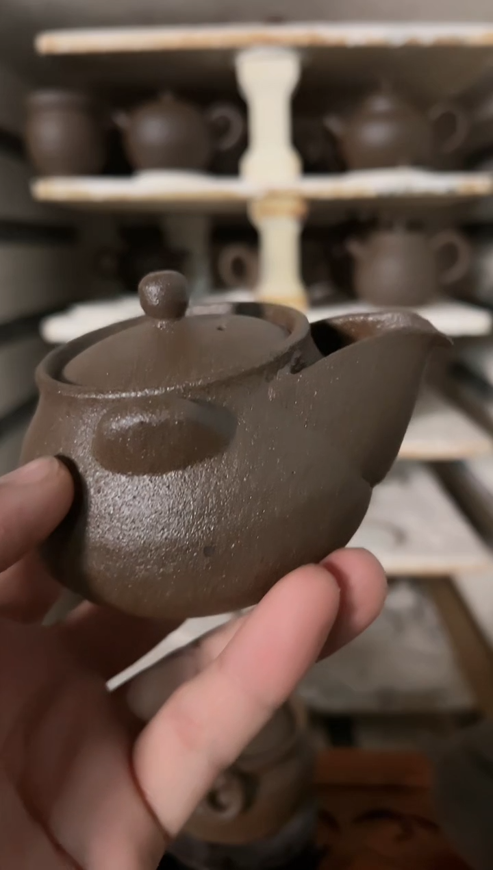 【闪购商品】冰碛岩 陶制手工壶. 送主人杯