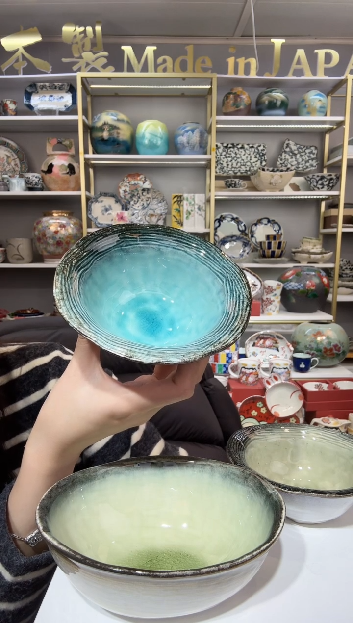陶瓷13.5厘米钵一只蓝色