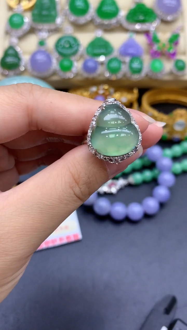 18K金镶嵌戒指翡翠226-中国好珍宝