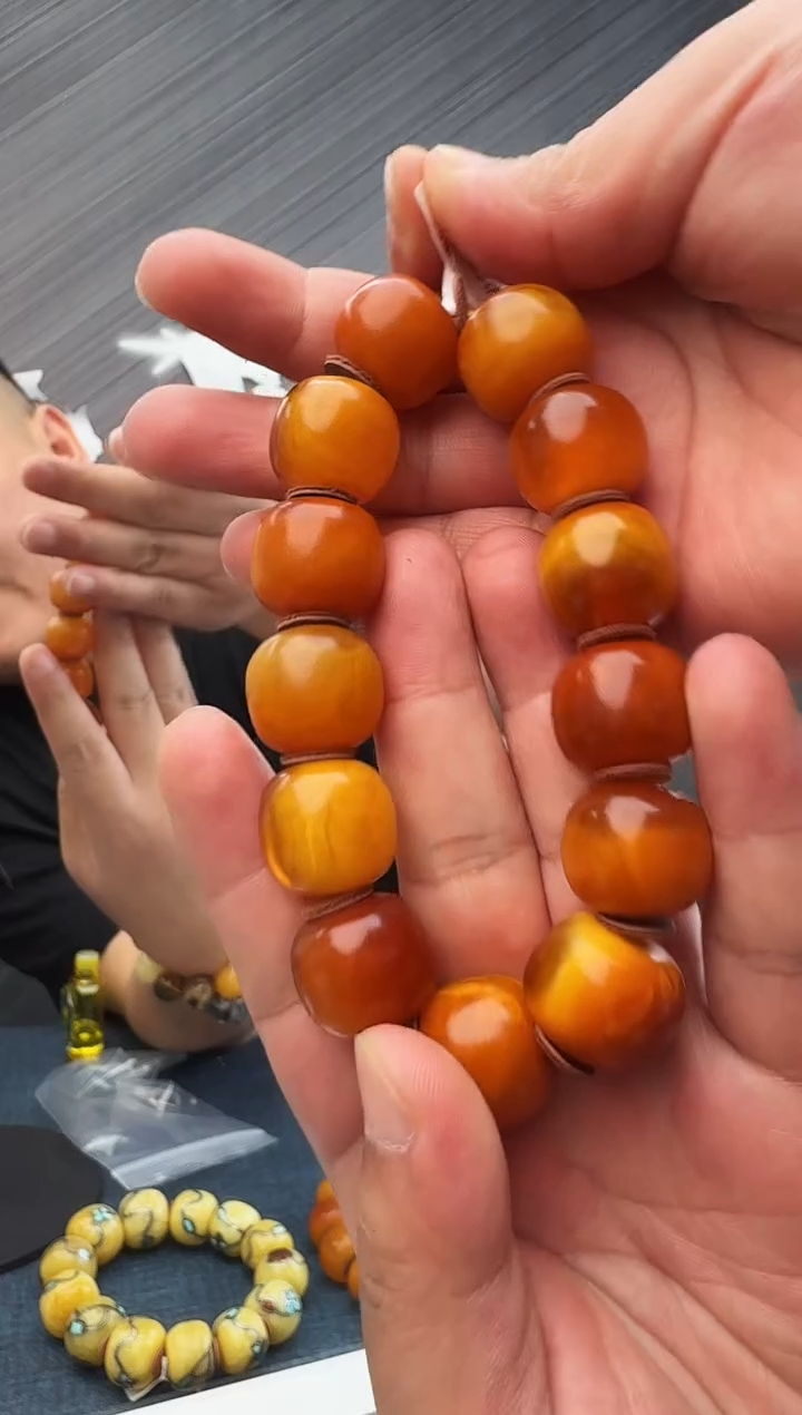 蜜蜡未镶嵌珠宝奇石假一罚十55，20多样性发其一