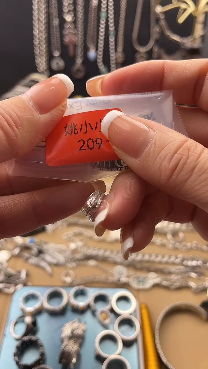 瓷片E****d拾光饰记杂货铺