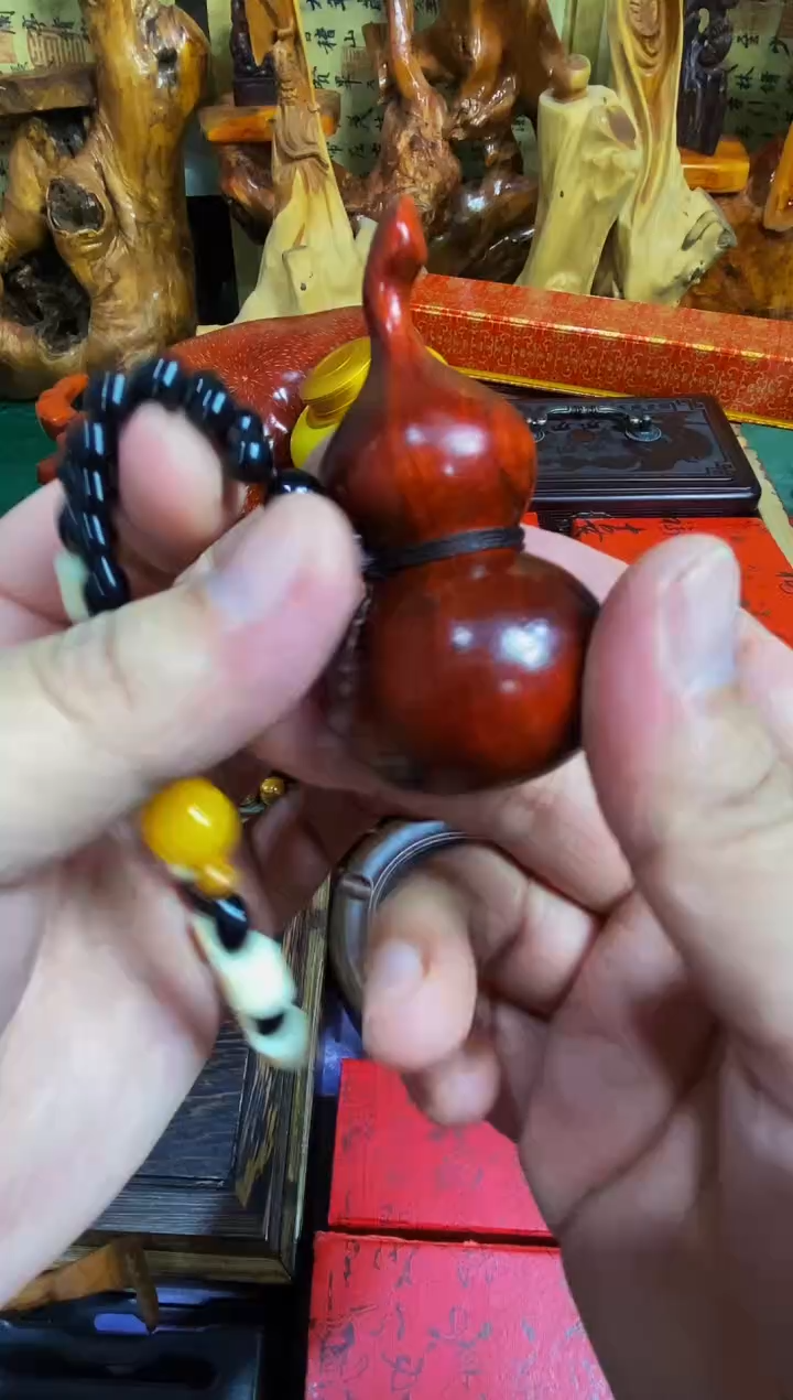 香榧木葫芦手把件