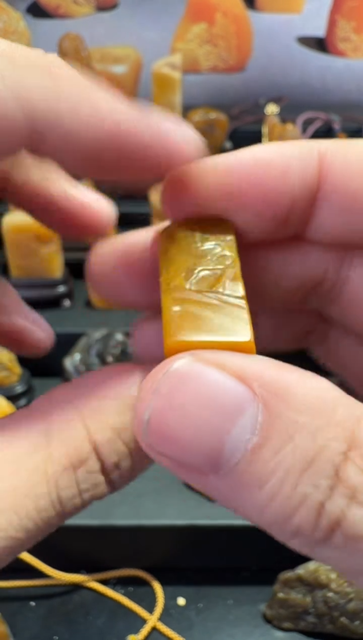 【闪购商品】田黄石半知田黄直播间