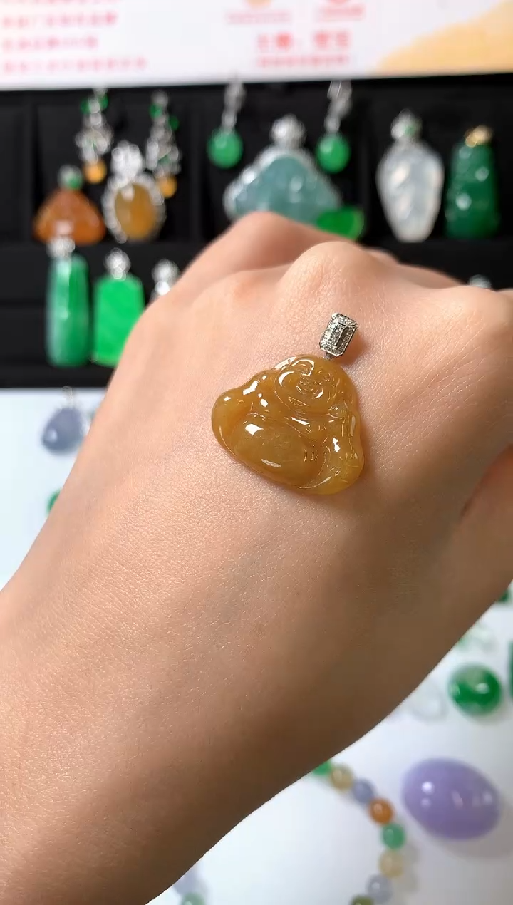 吊坠(赠链)18K金镶嵌翡翠吊坠