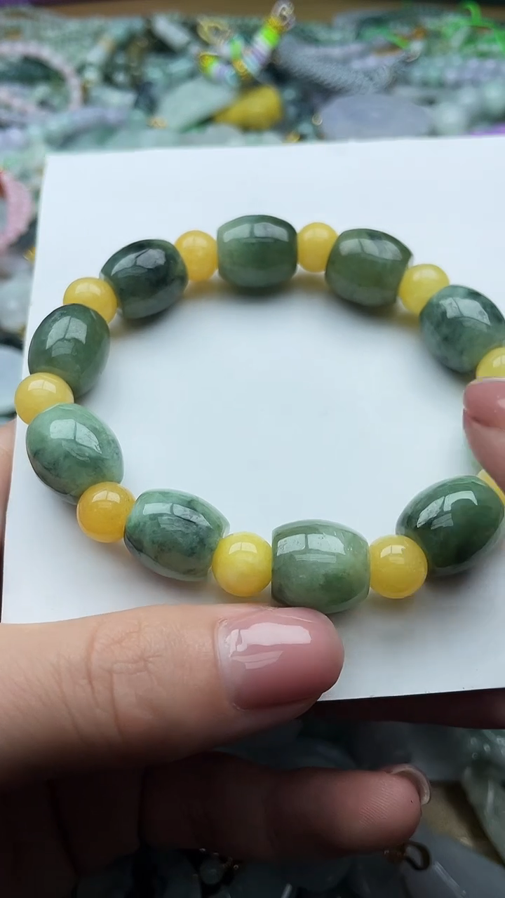 颈饰未镶嵌翡翠1