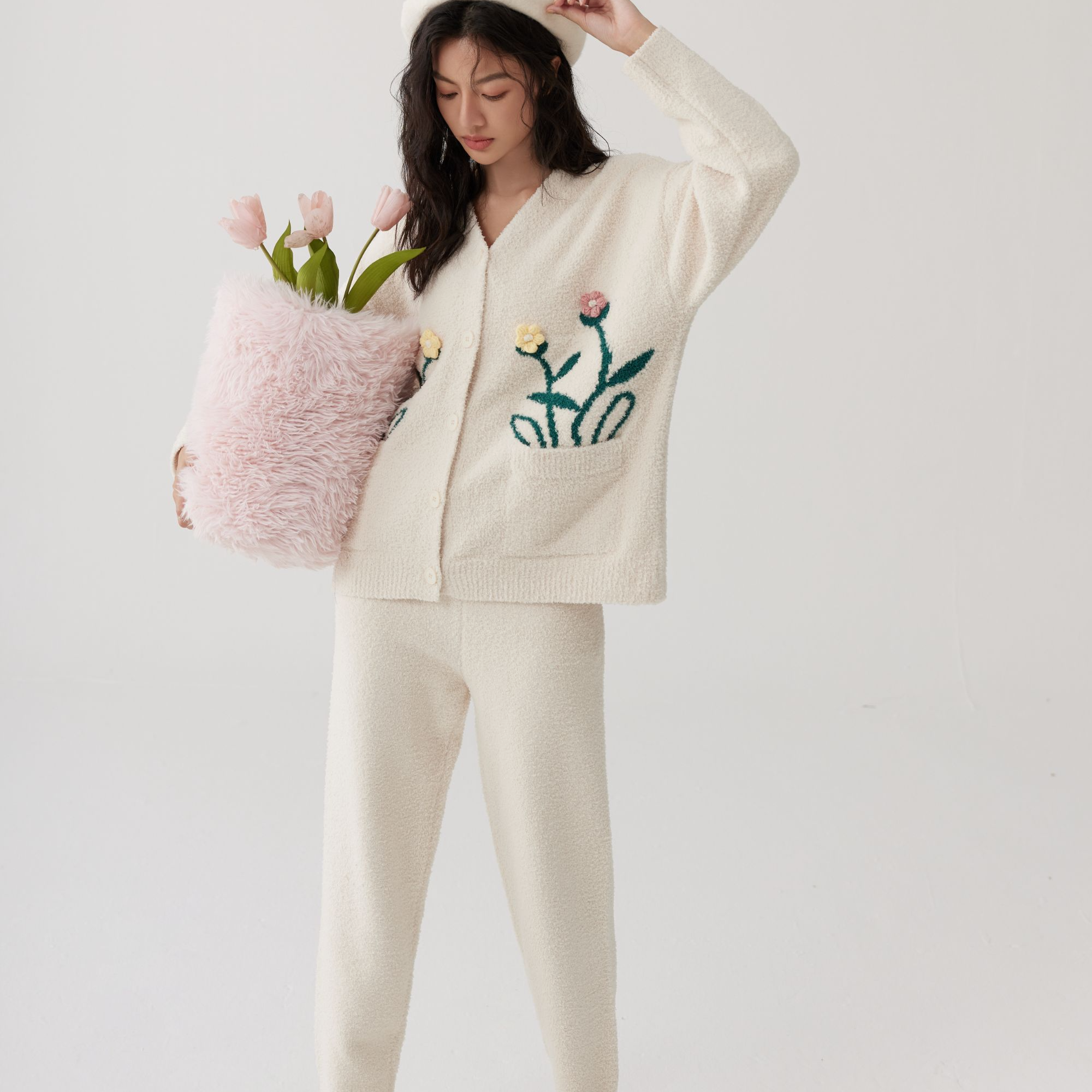 云朵鸟-清新立体小花V领软绵宽松设计师可外穿开衫半边绒家居服套