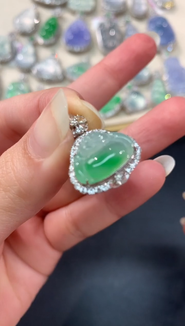 【闪购商品】翡翠吊坠(不含链)18K金镶嵌A264|12999