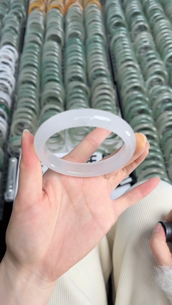 未镶嵌手镯石英质玉5-58.5圈口