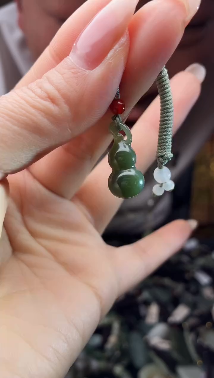 颈饰未镶嵌和田玉多样性发货，拍一发一