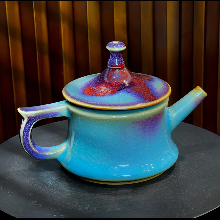 杨国政钧瓷《天坛壶》