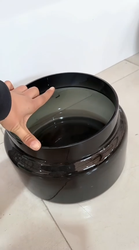 【闪购商品】玻璃黑色宽口