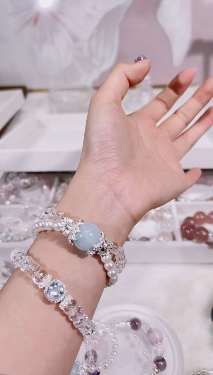 【闪购商品】水晶手链未镶嵌天然水晶默认微瑕 多样性发货发其一