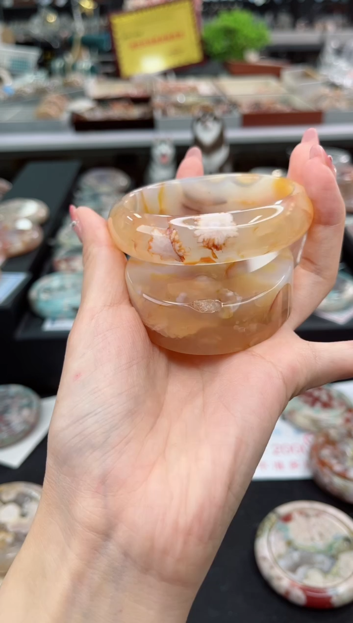 【闪购商品】石英质玉手镯未镶嵌60圈口（赠品镯心）601