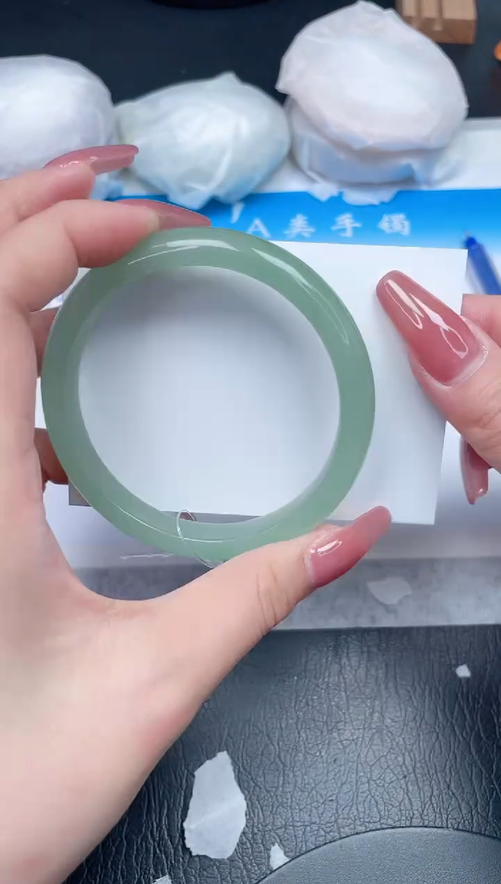 【闪购商品】石英质玉手镯未镶嵌324-60