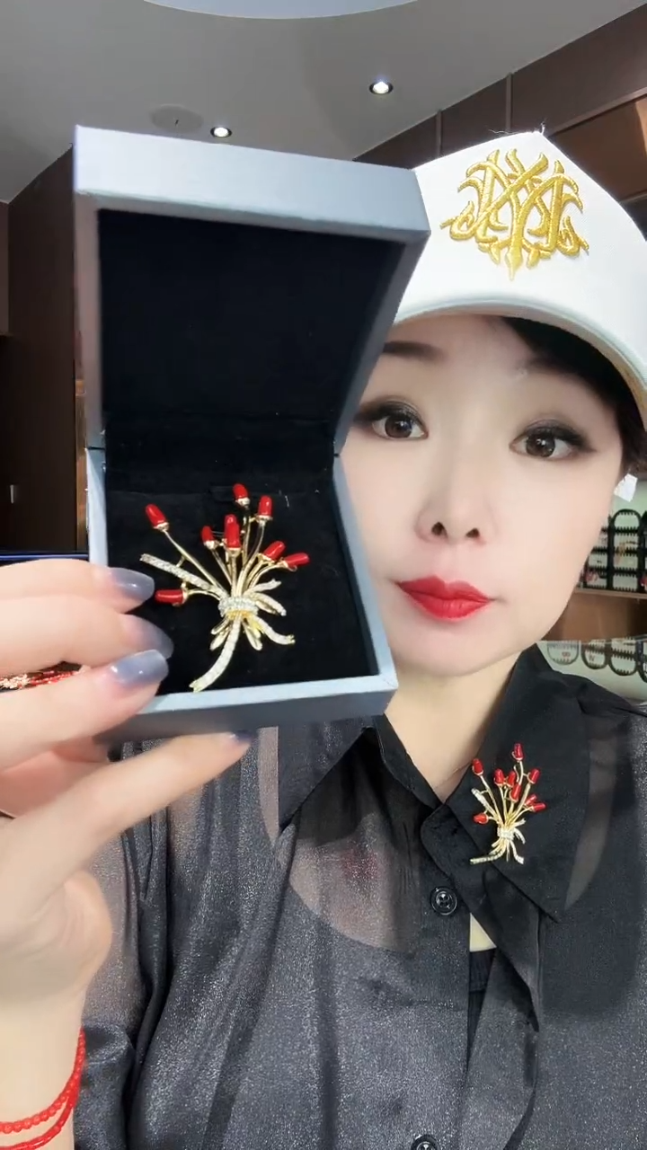 简单时尚百搭 胸针