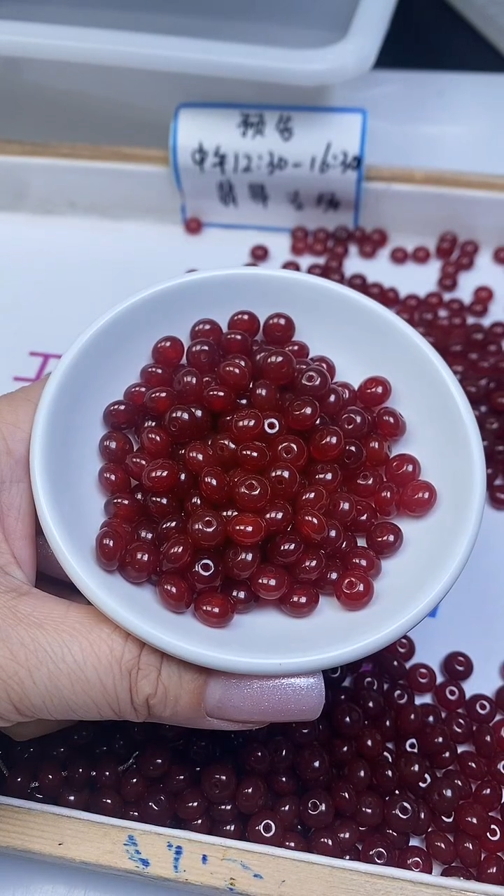 未镶嵌散珠南红玛瑙E666 南红鼓珠6*8mm10颗8.8元