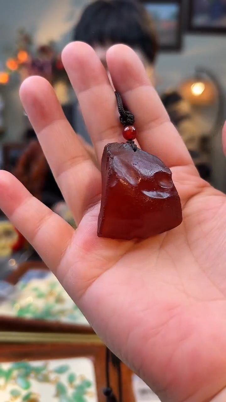 琥珀颈饰未镶嵌吊坠