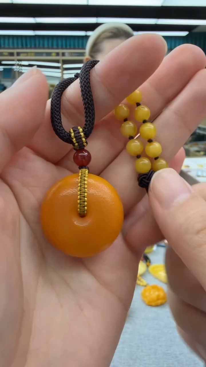 未镶嵌颈饰琥珀80秒拍号   假一赔三