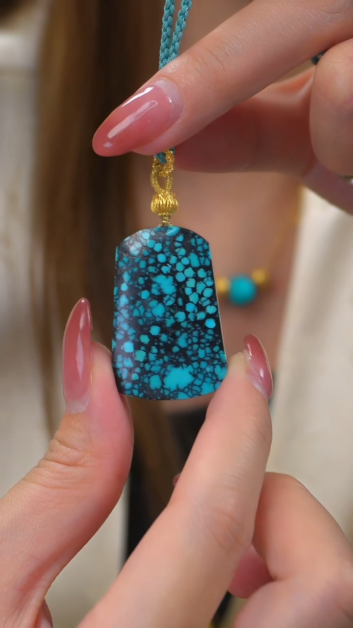 【闪购商品】绿松石吊坠乌兰花18K金镶嵌不含链