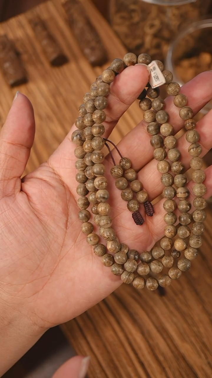 沉香手串文莱黑棋软丝0.77-16克+xb1027