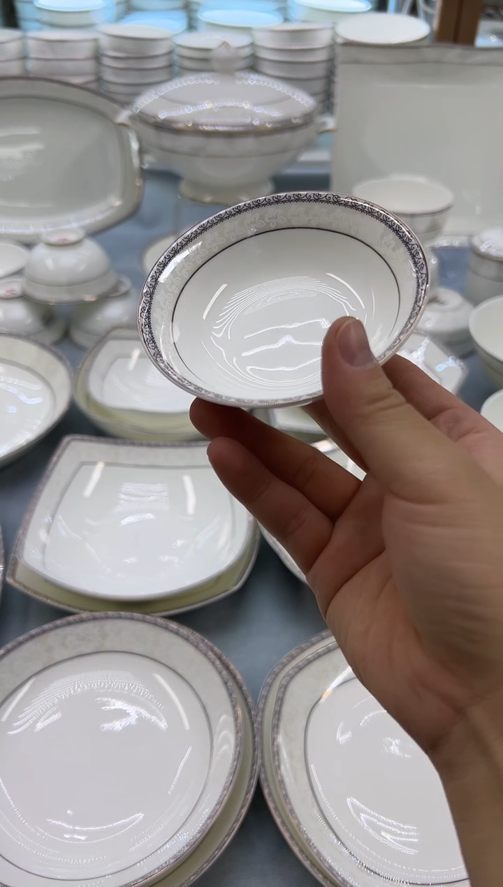 骨瓷玲珑4碟4个 