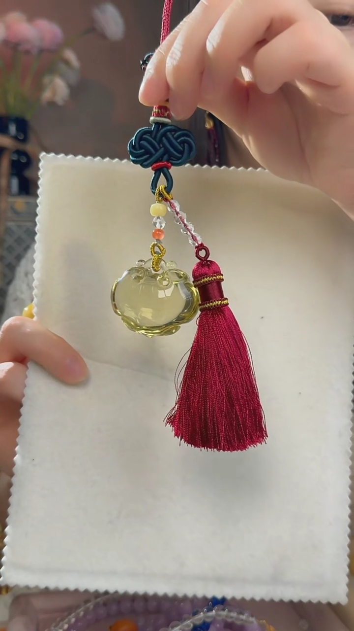 【闪购商品】黄晶吊坠(不含链)未镶嵌天然黄水晶吊坠赠编绳