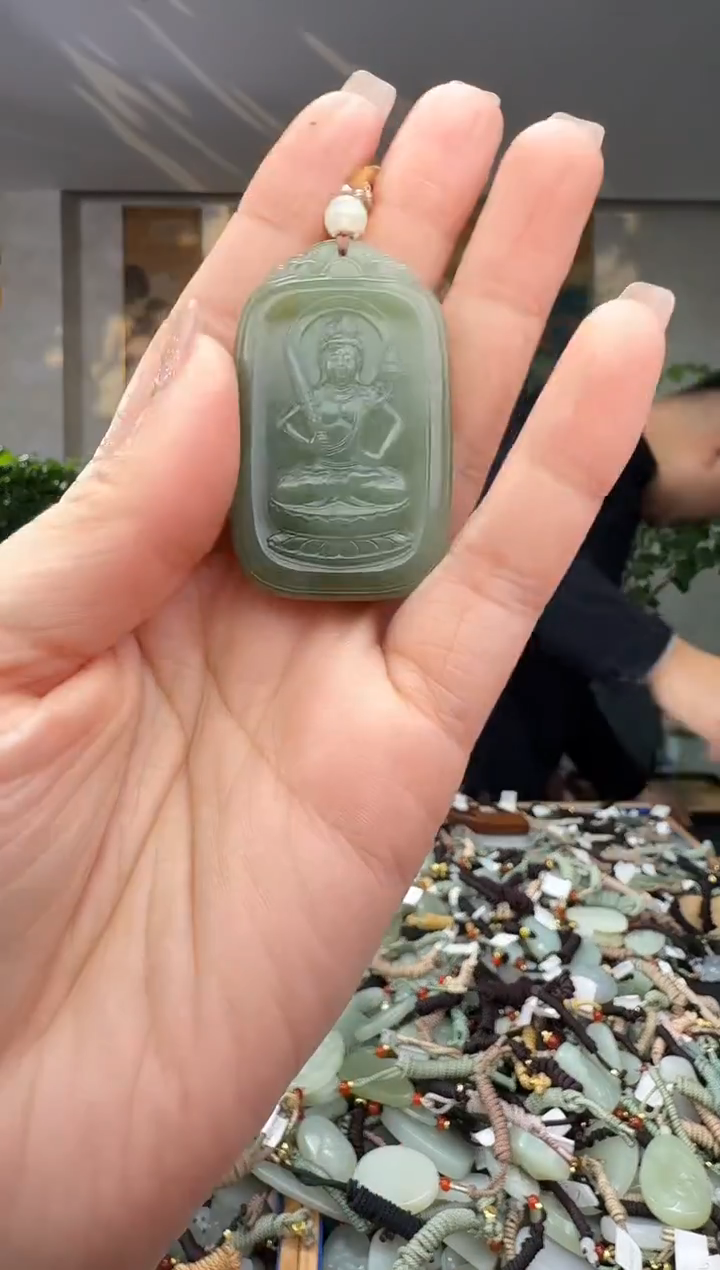 未镶嵌和田玉挂件拍一发一