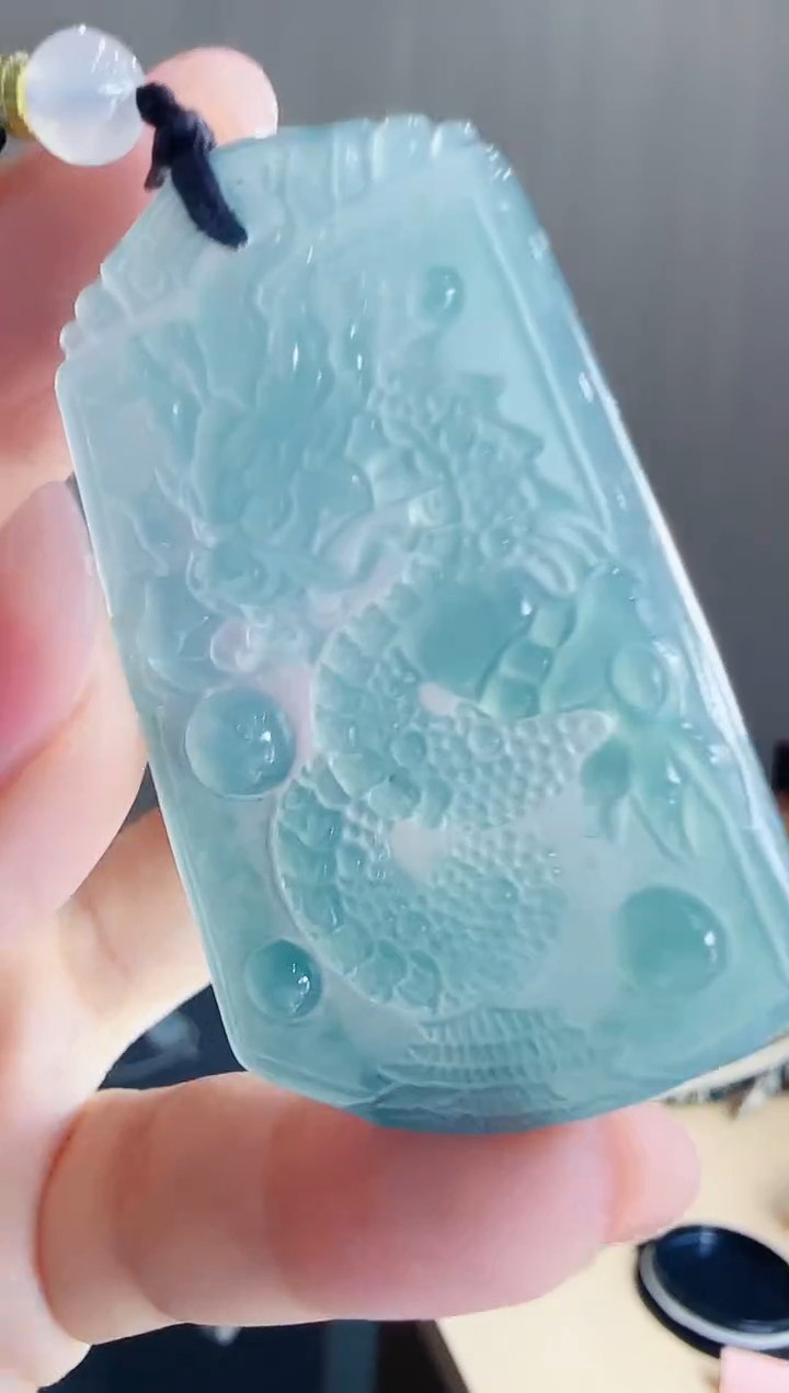 颈饰未镶嵌翡翠多样性发其一  龙牌