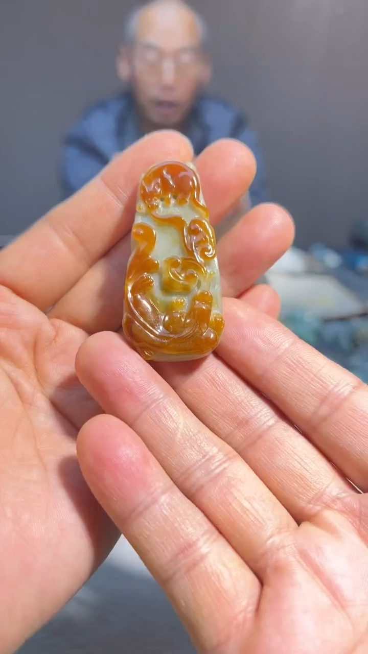 【闪购商品】翡翠颈饰未镶嵌双欢
