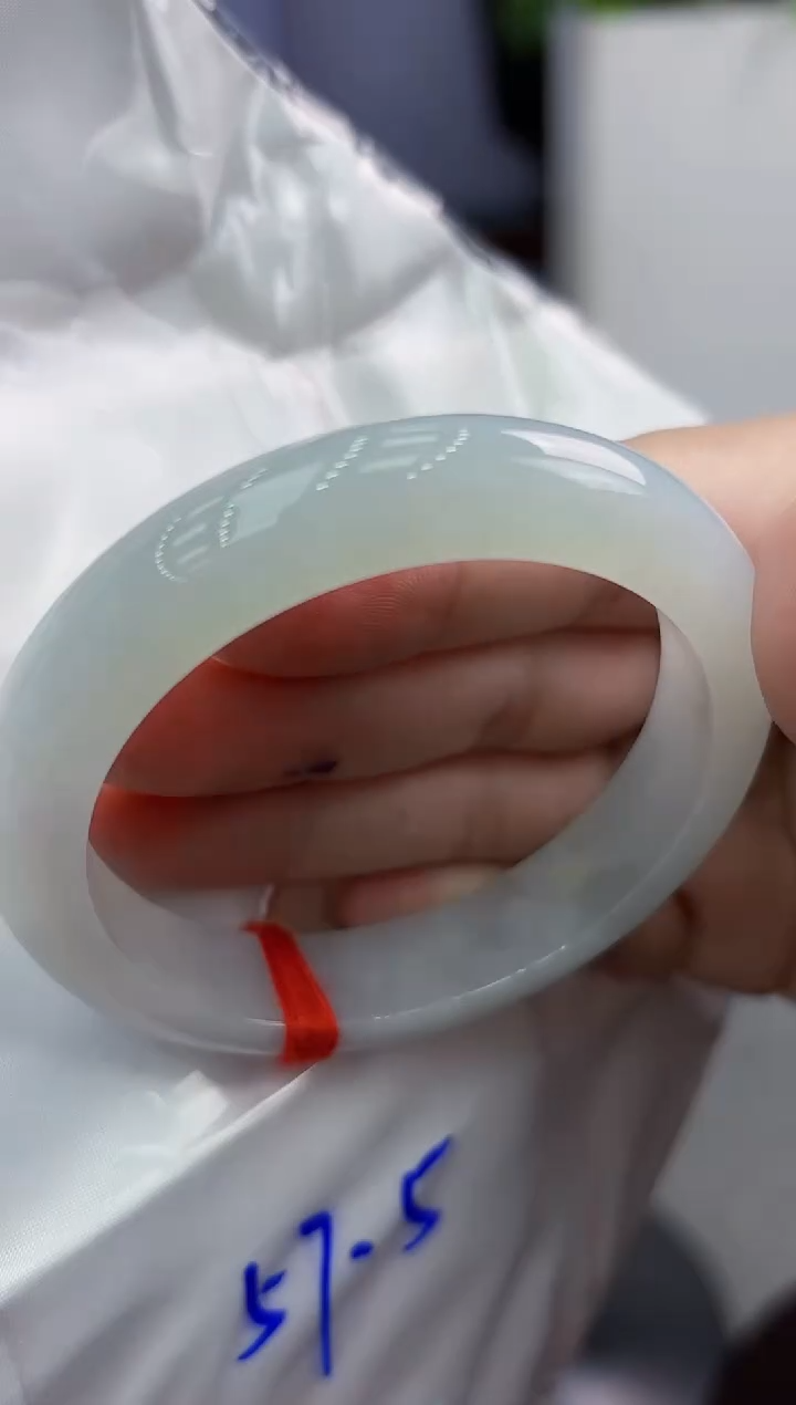 【闪购商品】翡翠手镯未镶嵌翡翠手镯