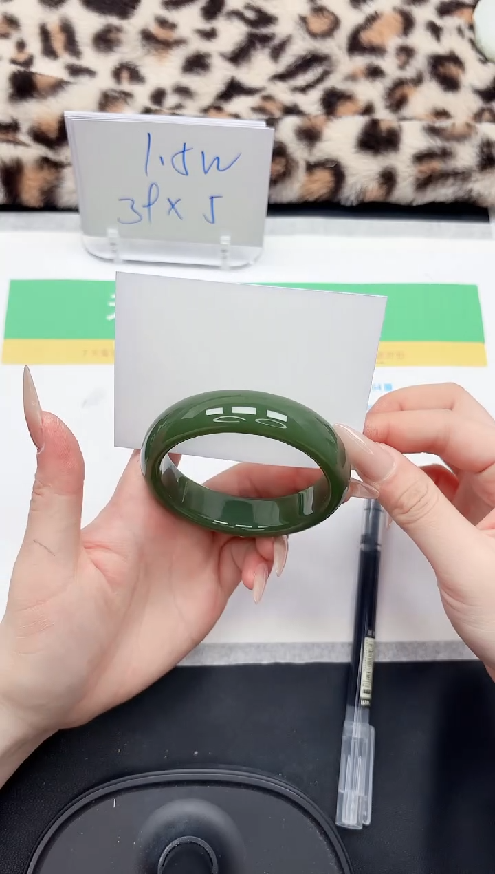 【闪购商品】石英质玉手镯未镶嵌155-62