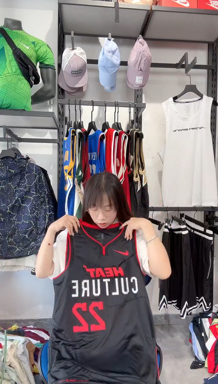 1102编码 瑕疵款以直播间过款为准 尺码