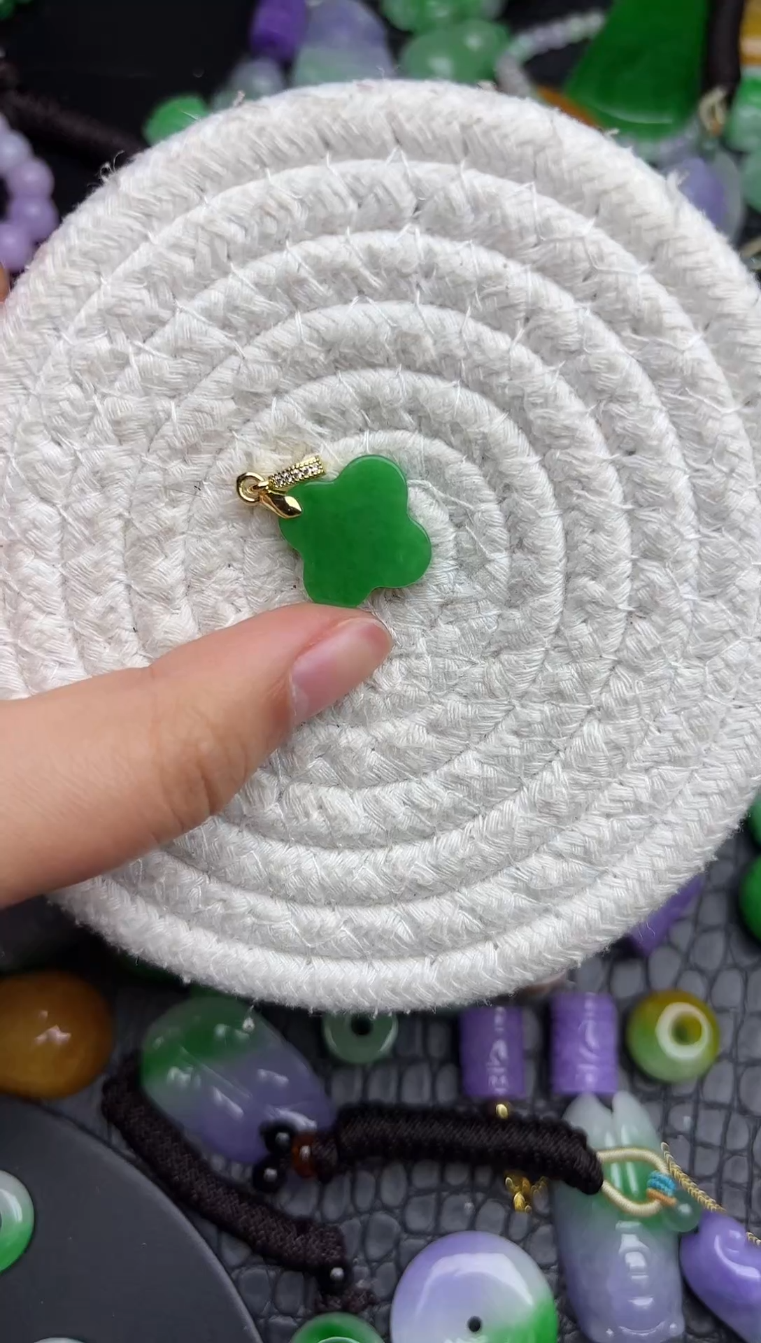 颈饰未镶嵌翡翠缅甸翡翠吊坠