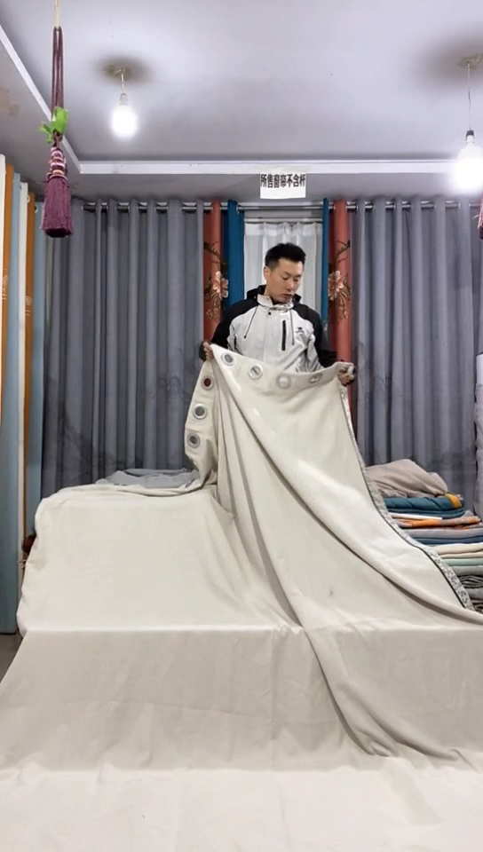 布成品窗帘  23   