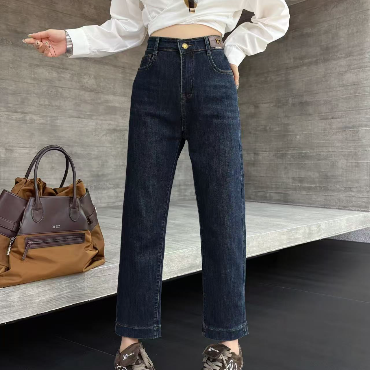 大码秋冬高腰直筒裤直筒裤秋季宽松百搭牛仔裤烟管裤