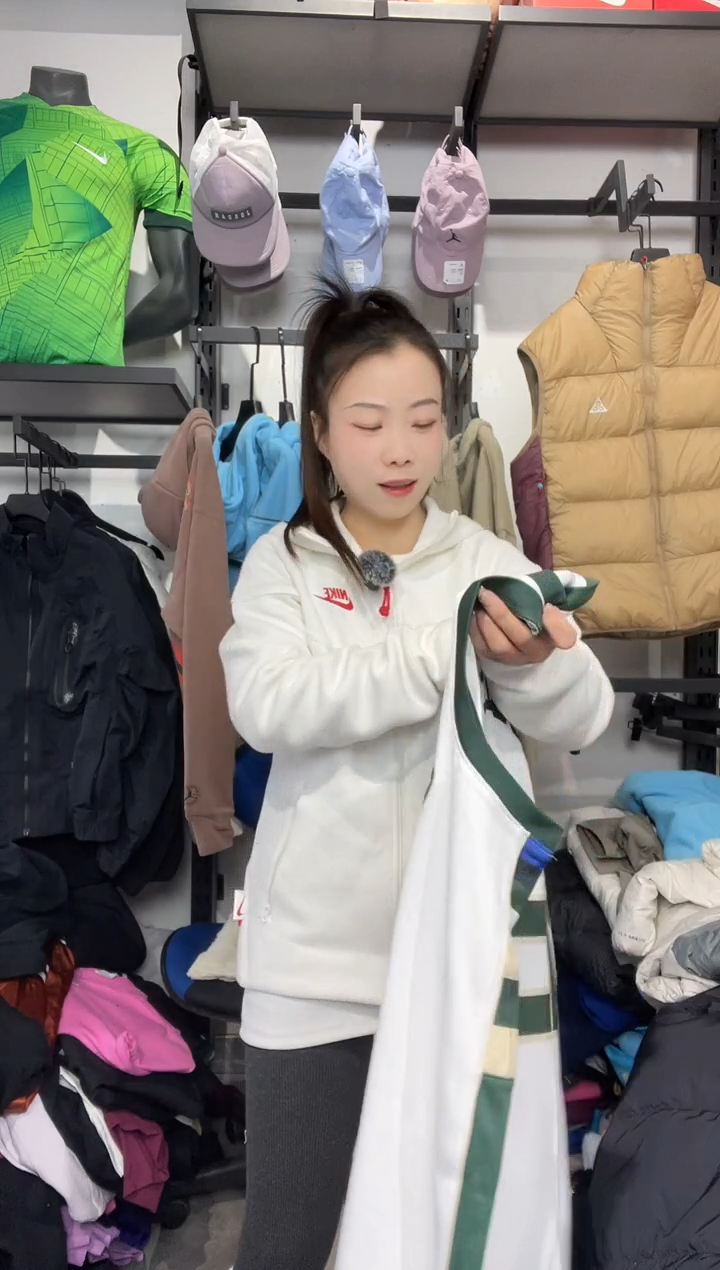 1498 闪购编码Nike/Jordan运动卫衣裤以直播间过款为准尺码. L