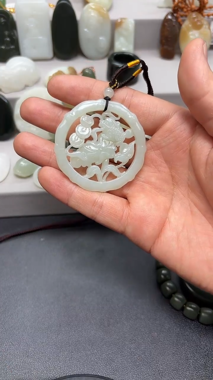 【闪购商品】和田玉未镶嵌颈饰.