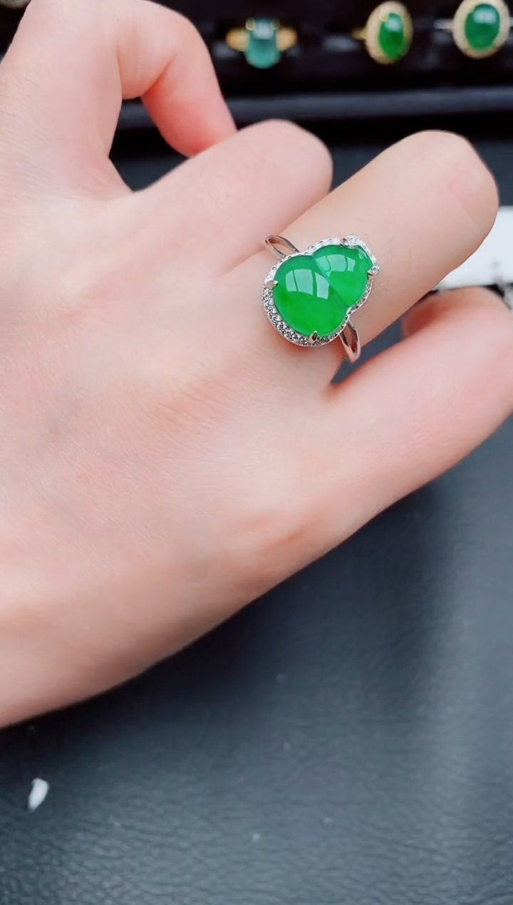 【闪购商品】翡翠戒指银S925镶嵌天然a货翡翠259