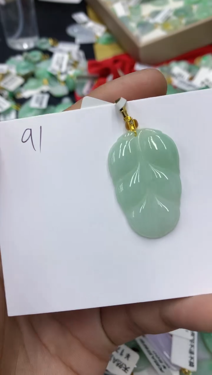 翡翠未镶嵌颈饰11111111111