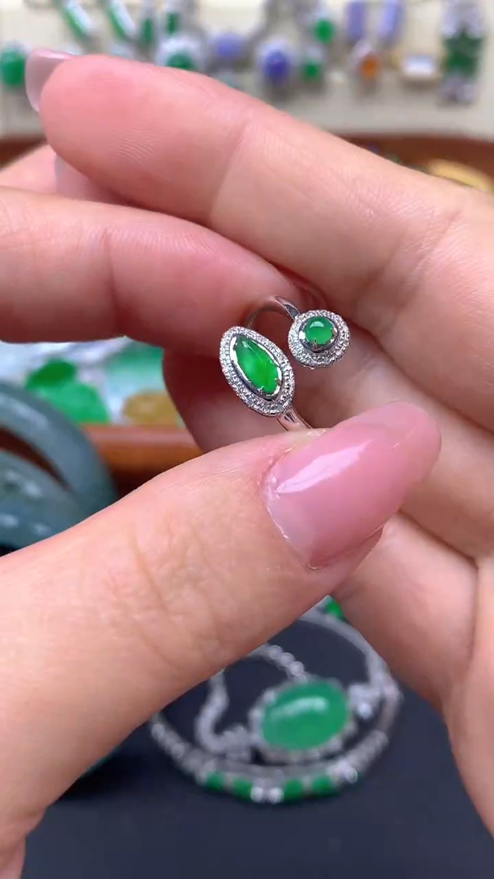 【闪购商品】翡翠戒指18K金镶嵌239-天然翡翠