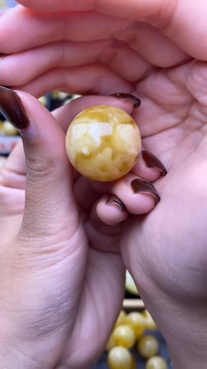 【闪购商品】琥珀裸石未镶嵌蜜蜡.67